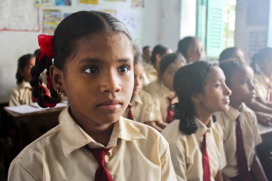 Girl Rising: A Film About 9 Girls 9 Countries Poverty, Human Rights and Their Struggle for the Right to Learn